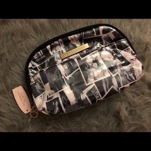 🛍2/$35 Victoria’s Secret Super Model Makeup Bag